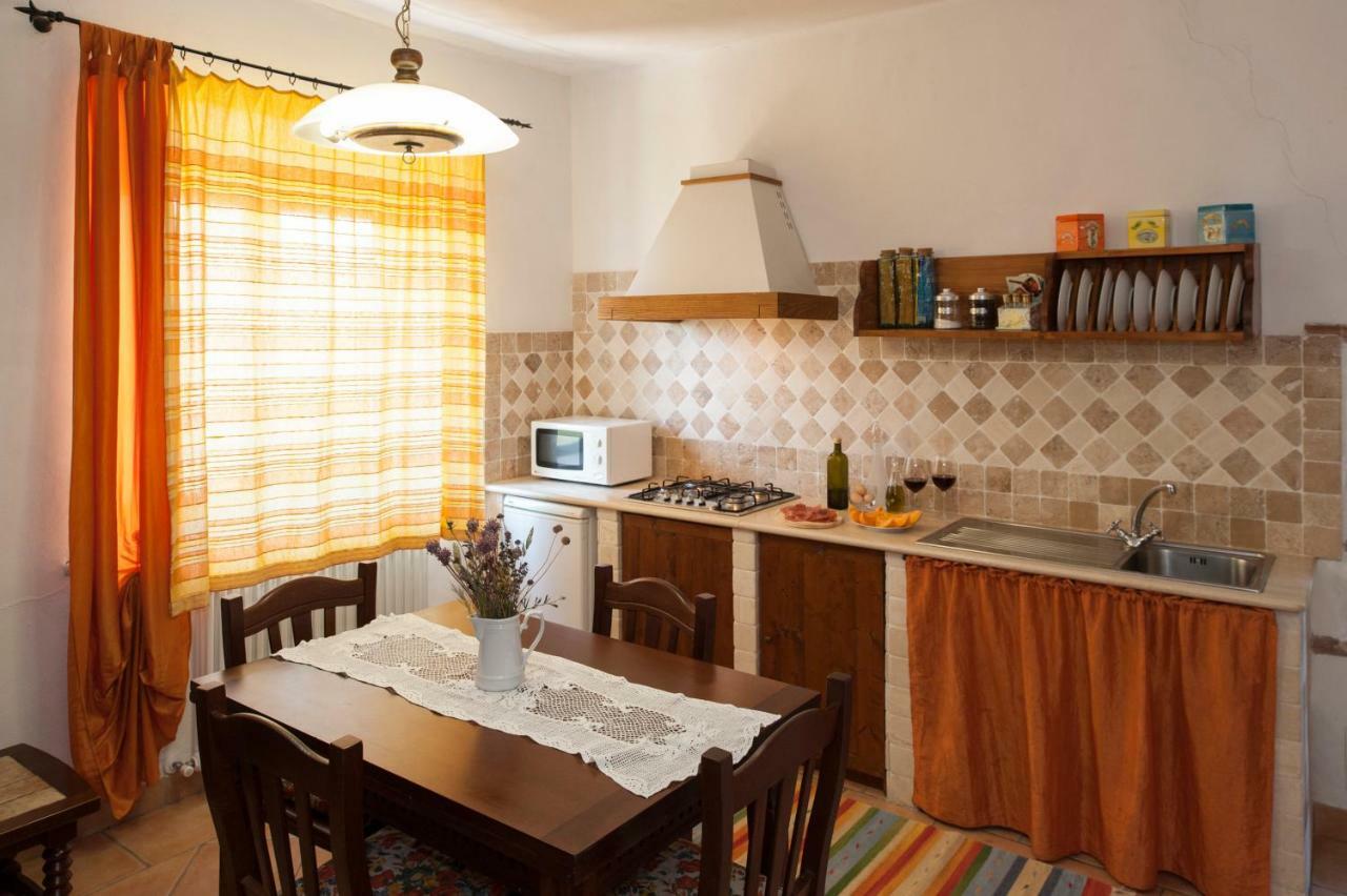 Agriturismo Podernuovo Asciano Bagian luar foto